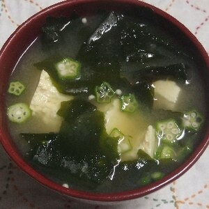 簡単ヘルシー味噌汁(^^)ストック食材＋豆腐♪